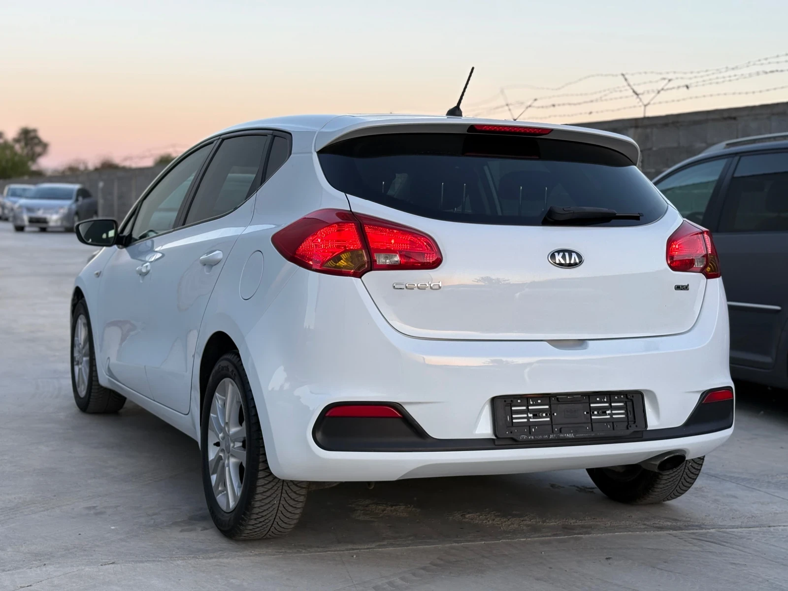 Kia Ceed 1.4 CRDi* 90кс* EURO5B* 6 скорости*  - изображение 5