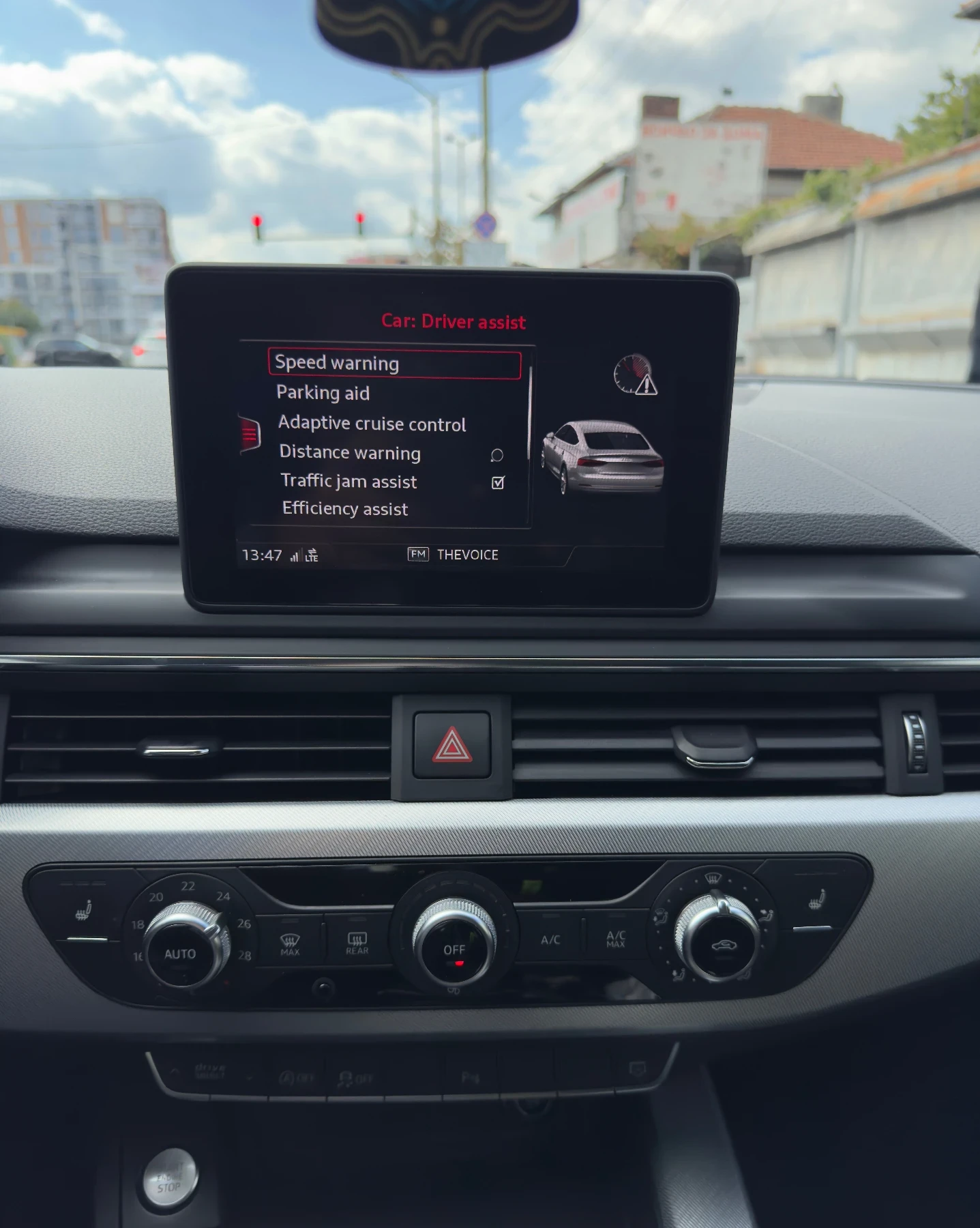 Audi A5 SPORTBACK!DISTRONIC!LANE ASSIST!CARPLAY!PRE-SENSE! | Mobile.bg � ����������� 11
