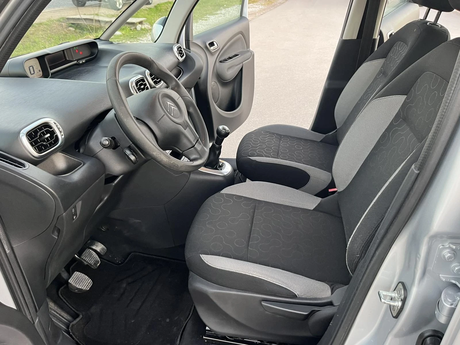 Citroen C3 Picasso 1.4I 95кс EURO 4 КЛИМАТИК АВТОПИЛОТ, снимка 8 - Автомобили и джипове - 52682336