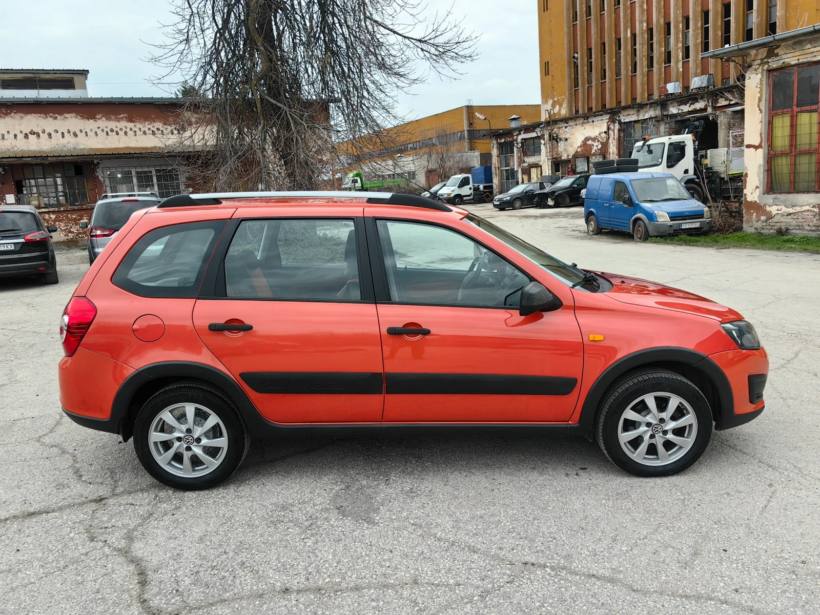 Lada Kalina CROSS, 1.6 Бензин 98 кс, Климатик, Евро 6 , снимка 3 - Автомобили и джипове - 53244741
