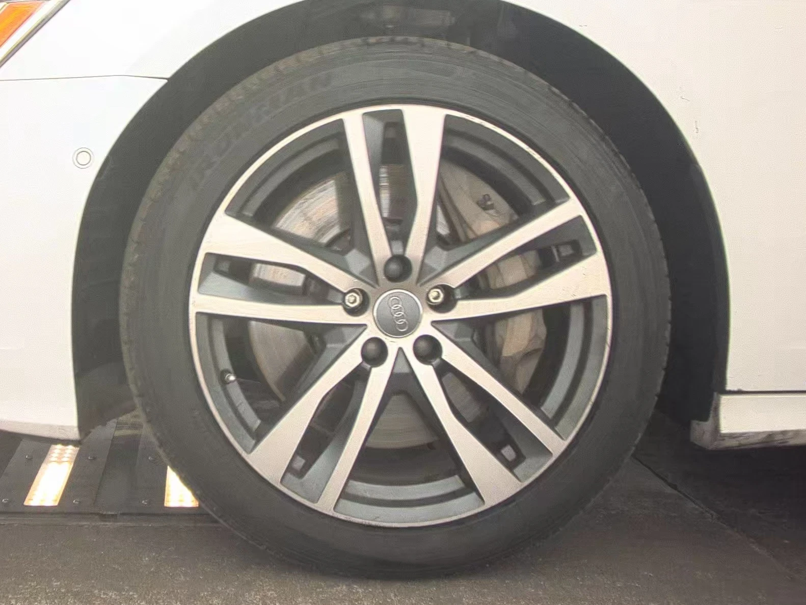 Audi A6 Premium Plus 55 TFSI  - изображение 7