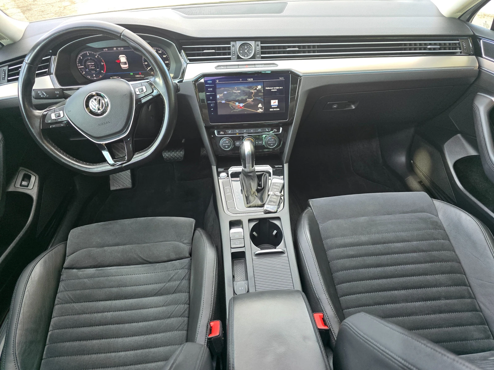VW Passat 2.0TDI-EВРО 6В--АВТОМАТИК-ПАНОРАМА-ЛЕД ФАРОВЕ - изображение 10