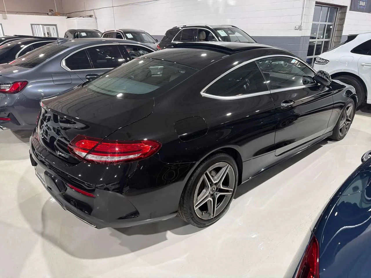 Mercedes-Benz C 300 * 4MATIC* DISTRONIC* ДИГИТАЛНО ТАБЛО*  - изображение 3