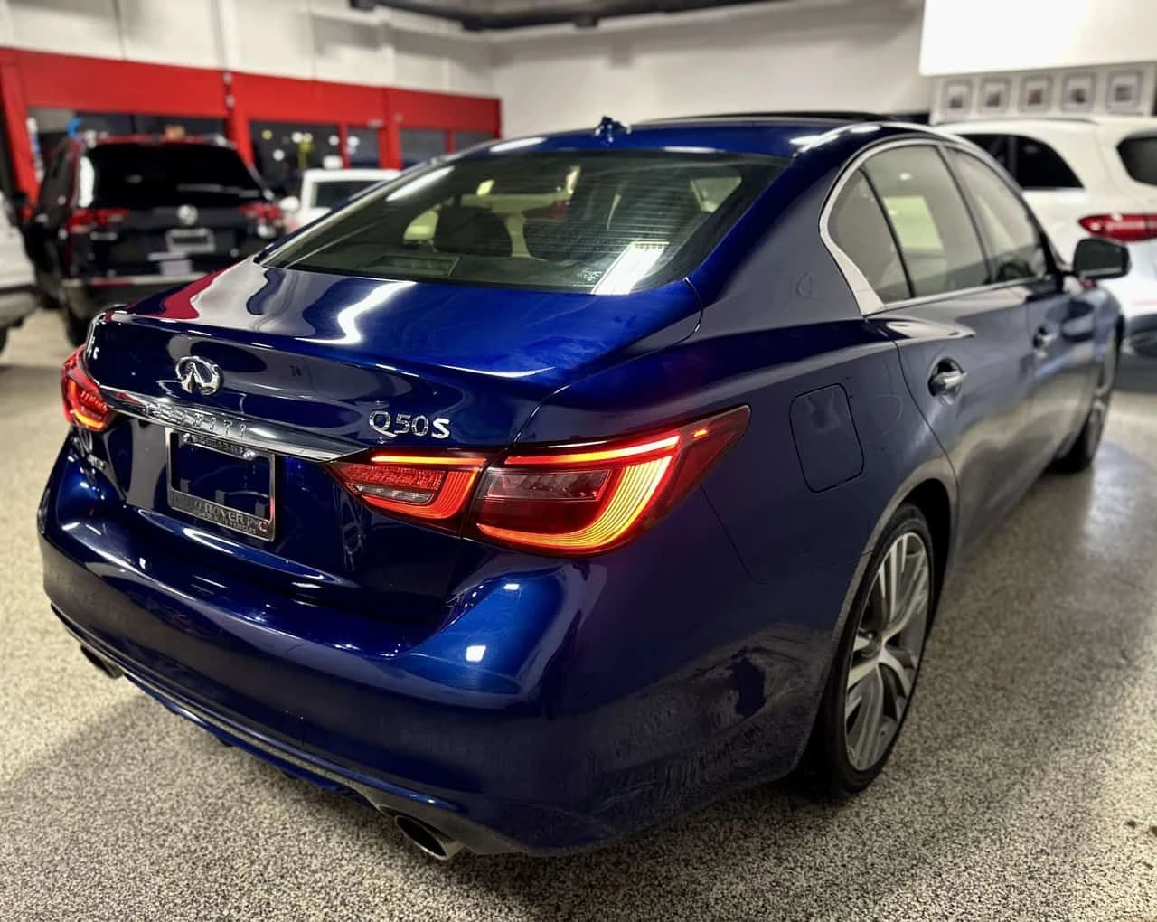 Infiniti Q50 * CARFAX * ЦЕНА ДО БГ, снимка 4 - Автомобили и джипове - 53800983