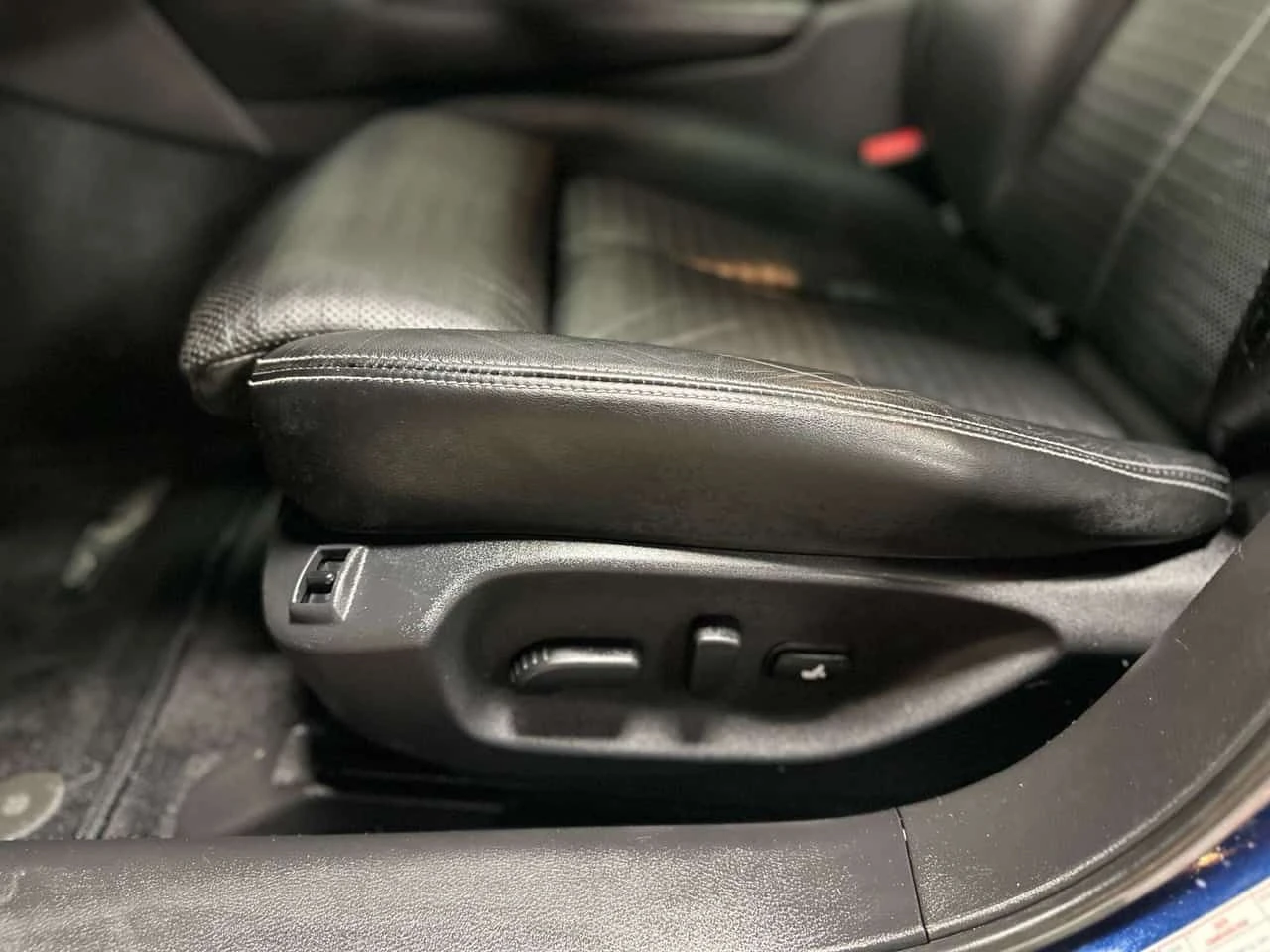 Infiniti Q50 * CARFAX * ЦЕНА ДО БГ, снимка 17 - Автомобили и джипове - 53800983