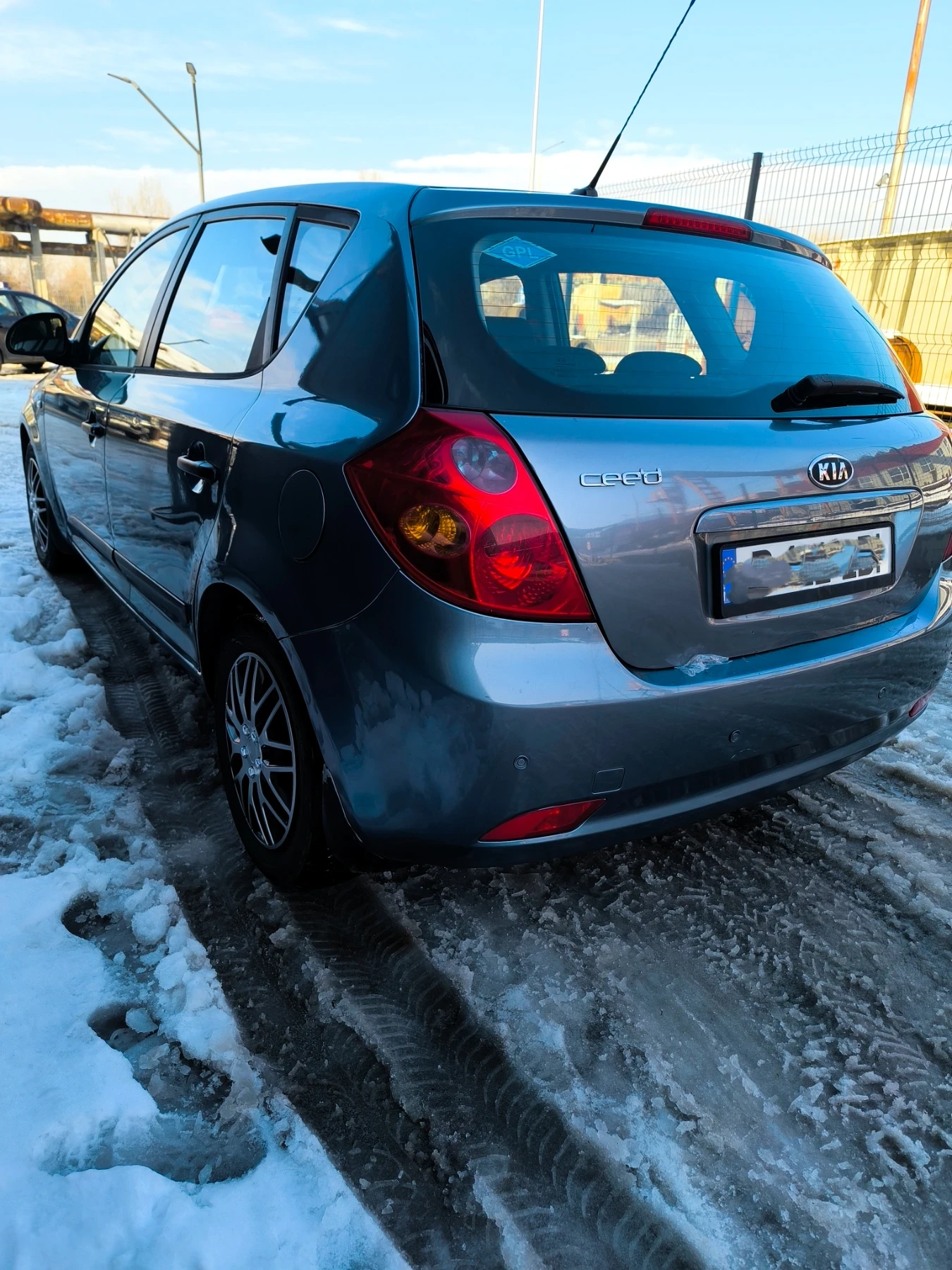 Kia Ceed 1, 4 бен/газ реялни 135000км, обслужен, надежден , снимка 5 - Автомобили и джипове - 53807612