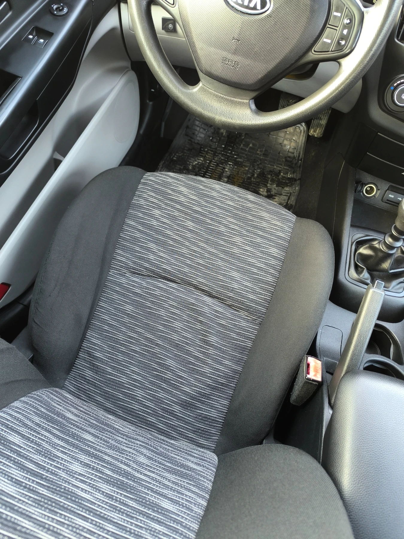 Kia Ceed 1, 4 бен/газ реялни 135000км, обслужен, надежден , снимка 9 - Автомобили и джипове - 53807612