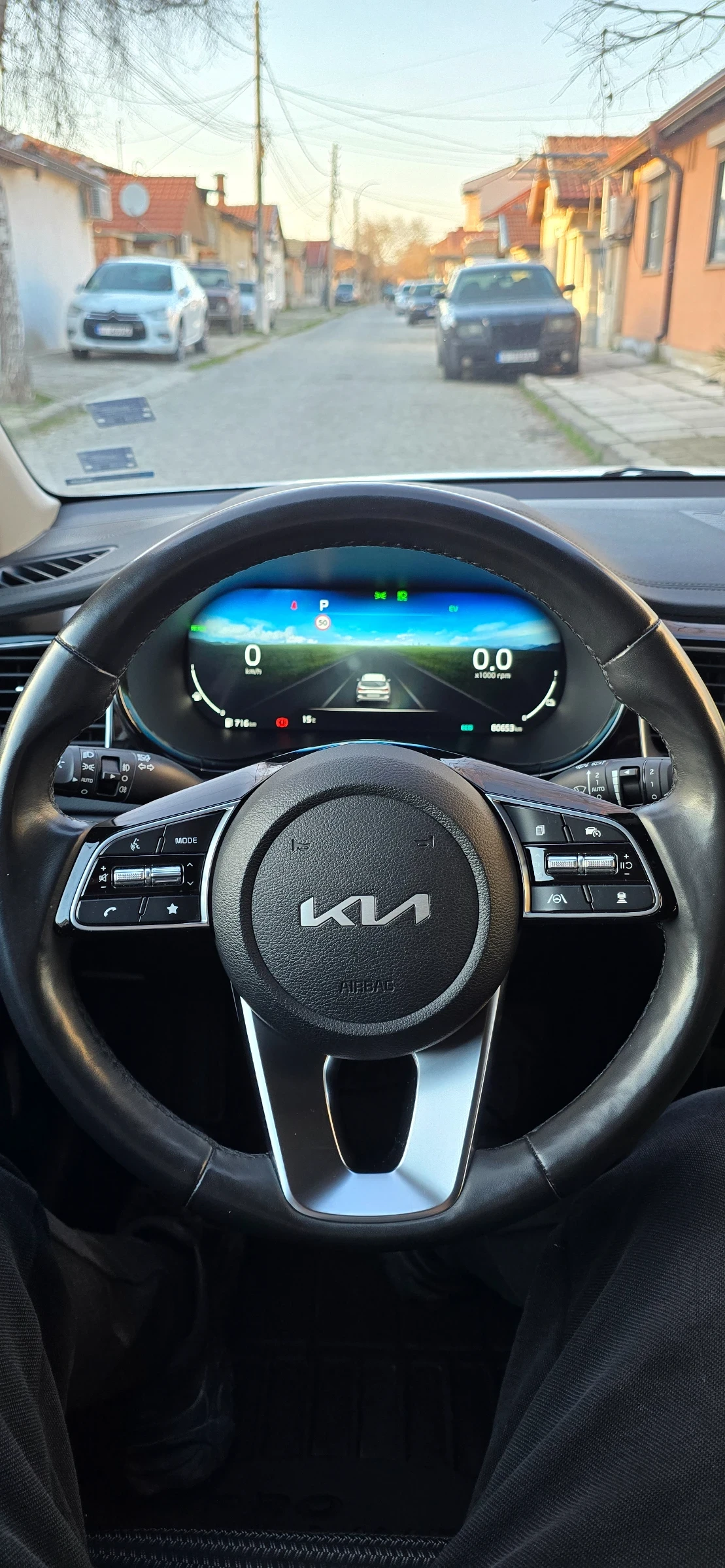 Kia Ceed Plug In Hybrid, снимка 11 - Автомобили и джипове - 53829351