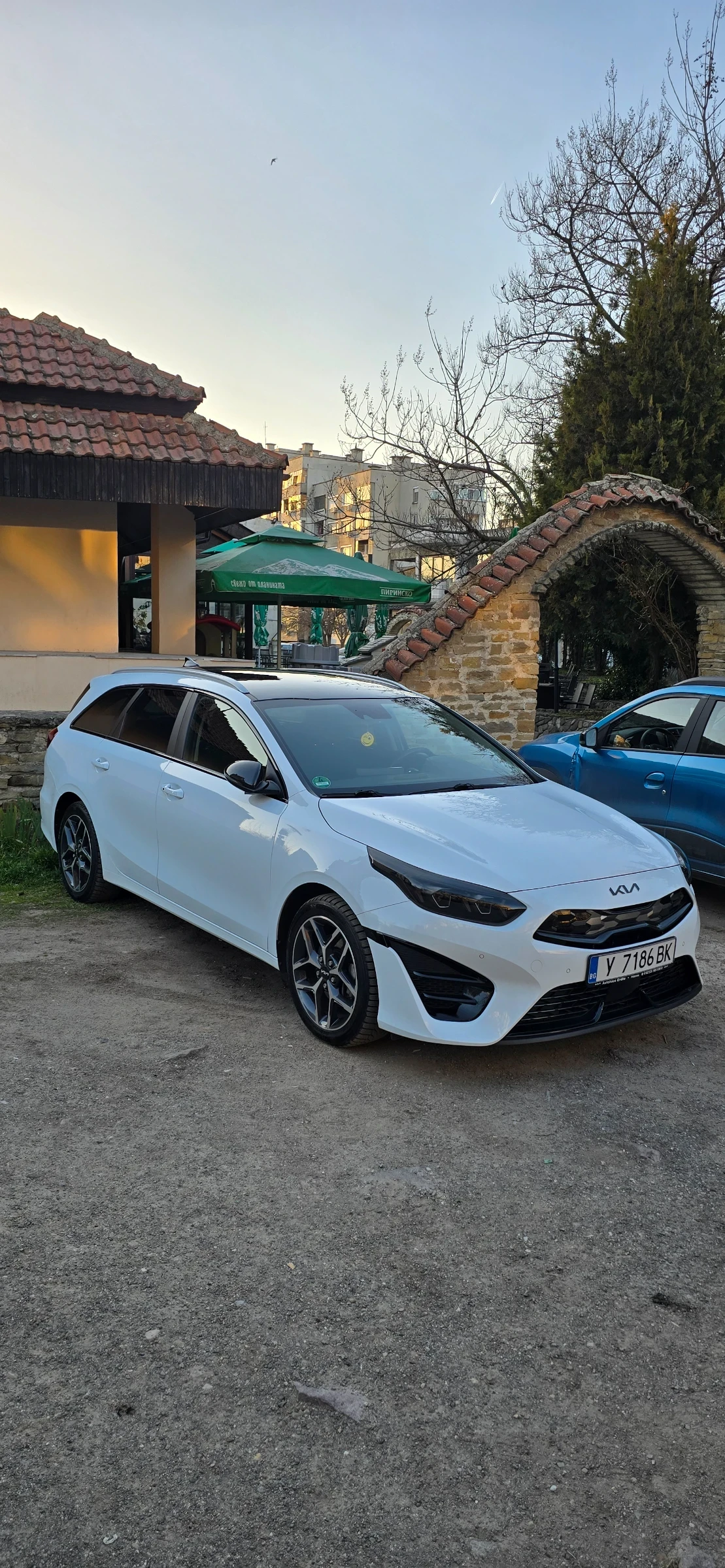 Kia Ceed Plug In Hybrid, снимка 14 - Автомобили и джипове - 53829351
