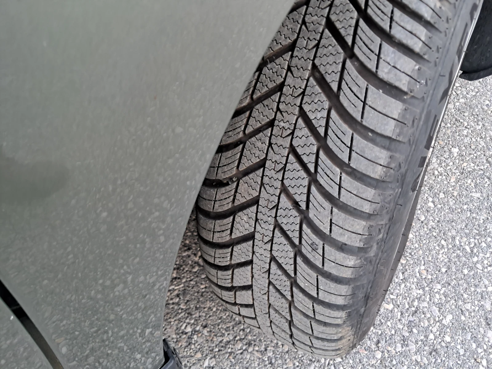 Peugeot Partner 1.6 HDi 110ks пътнически, снимка 15 - Автомобили и джипове - 54101855