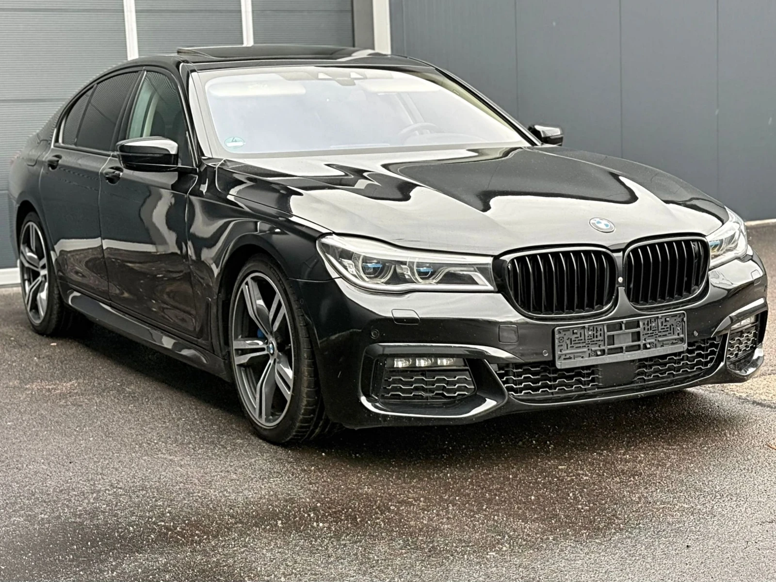 BMW 740 BMW 740d M SPORT* NIGHT* 3xTV* 360* Laser* Assist*, снимка 8 - Автомобили и джипове - 54111963