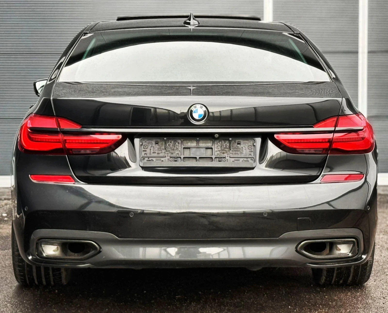 BMW 740 BMW 740d M SPORT* NIGHT* 3xTV* 360* Laser* Assist*, снимка 4 - Автомобили и джипове - 54111963