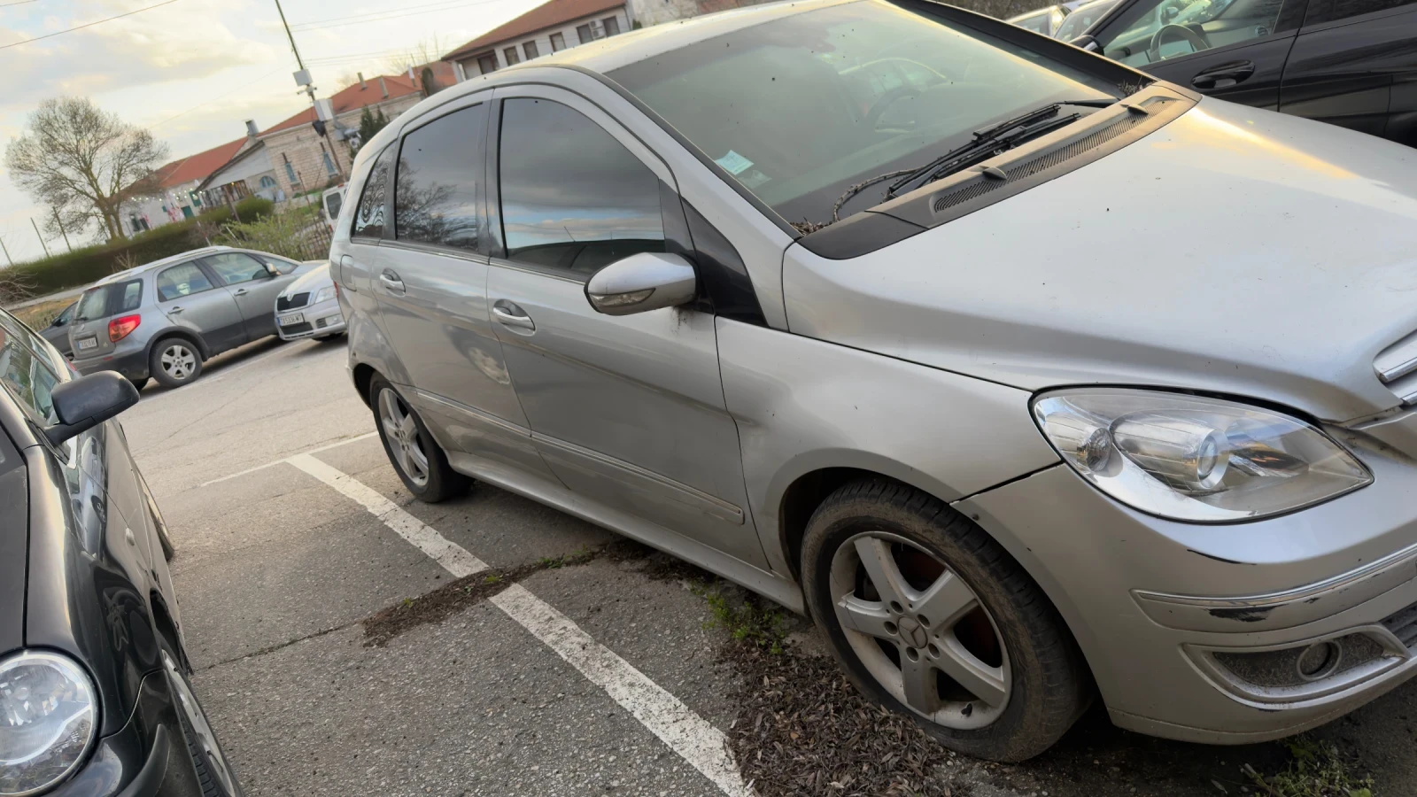 Mercedes-Benz B 180, снимка 2 - Автомобили и джипове - 54159445