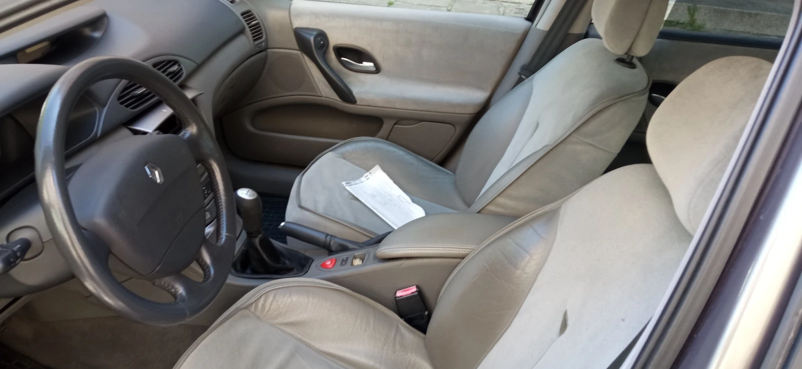 Renault Laguna 2, снимка 4 - Автомобили и джипове - 54311164