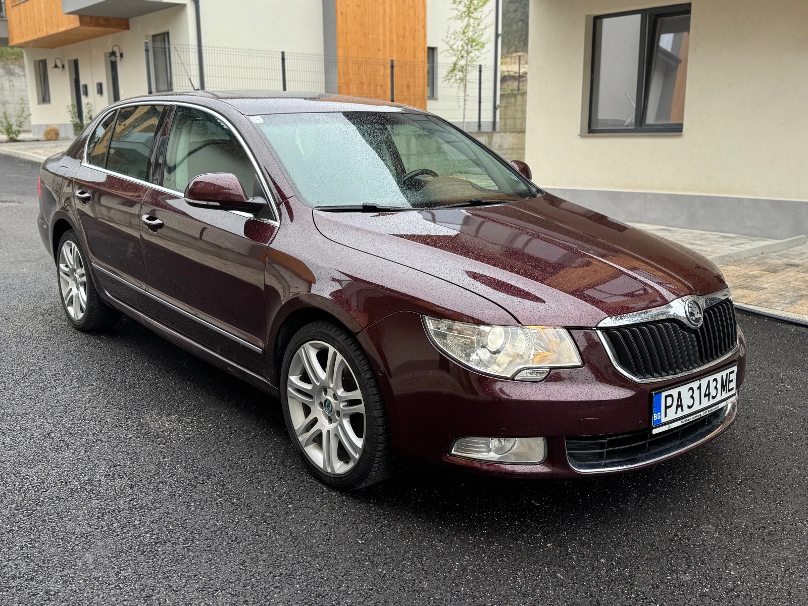 Skoda Superb 2.0/DSG/Отлична/, снимка 2 - Автомобили и джипове - 54368943