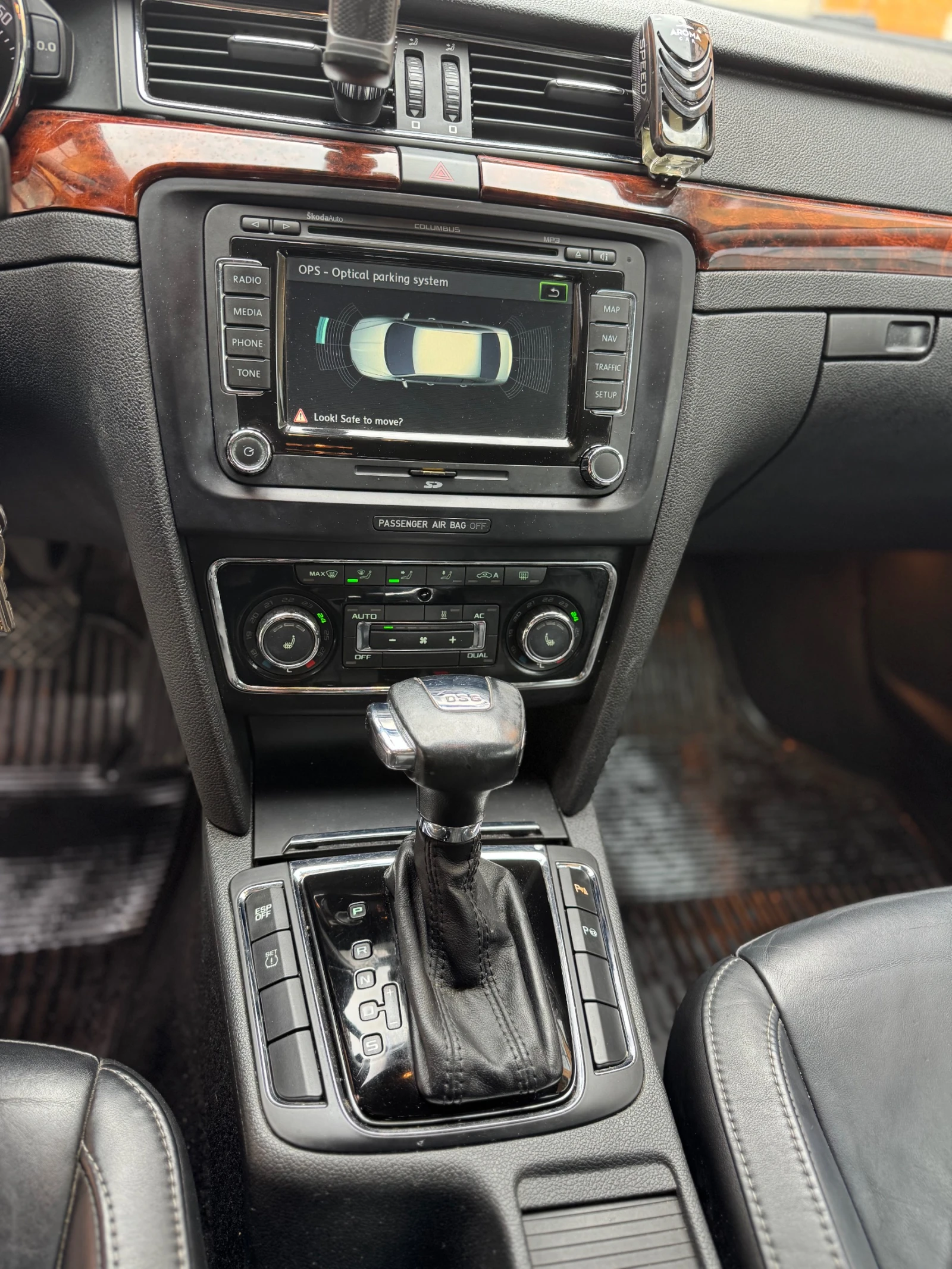 Skoda Superb 2.0/DSG/Отлична/, снимка 10 - Автомобили и джипове - 54368943