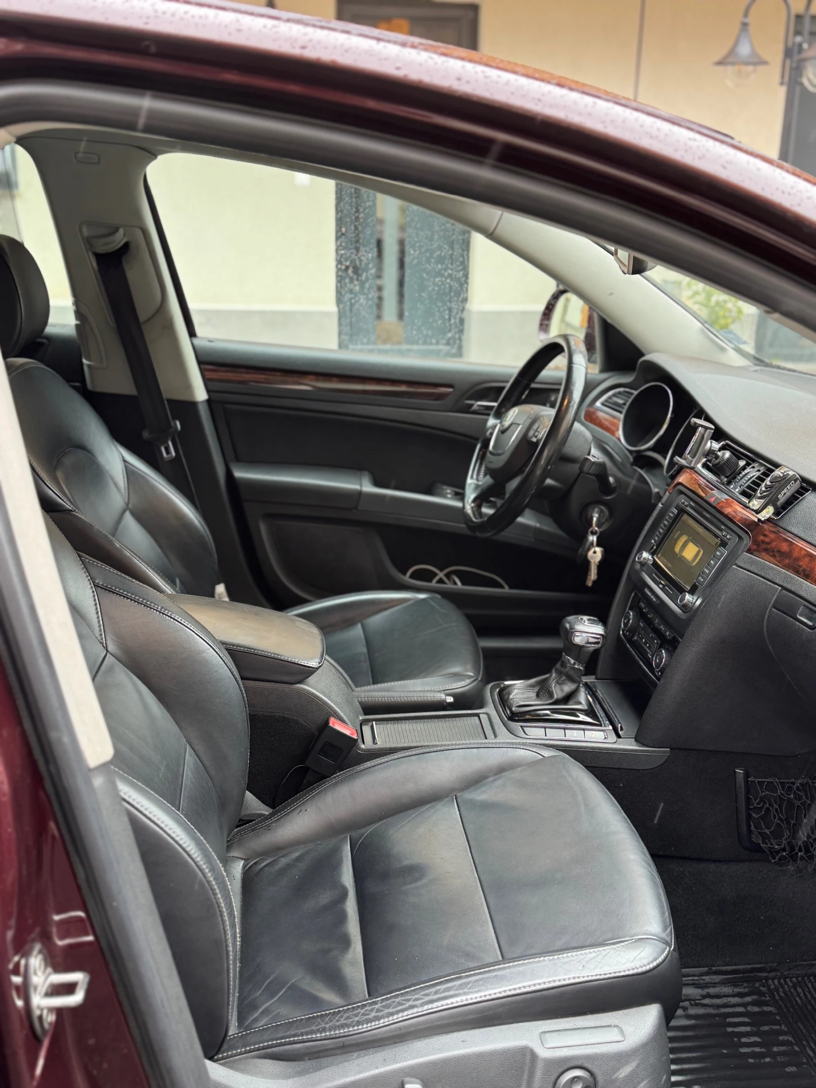 Skoda Superb 2.0/DSG/Отлична/, снимка 14 - Автомобили и джипове - 54368943