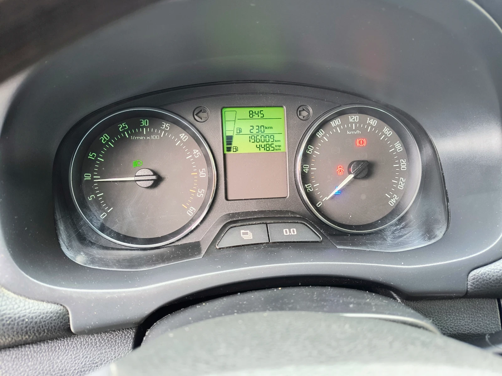 Skoda Fabia, снимка 5 - Автомобили и джипове - 54559445