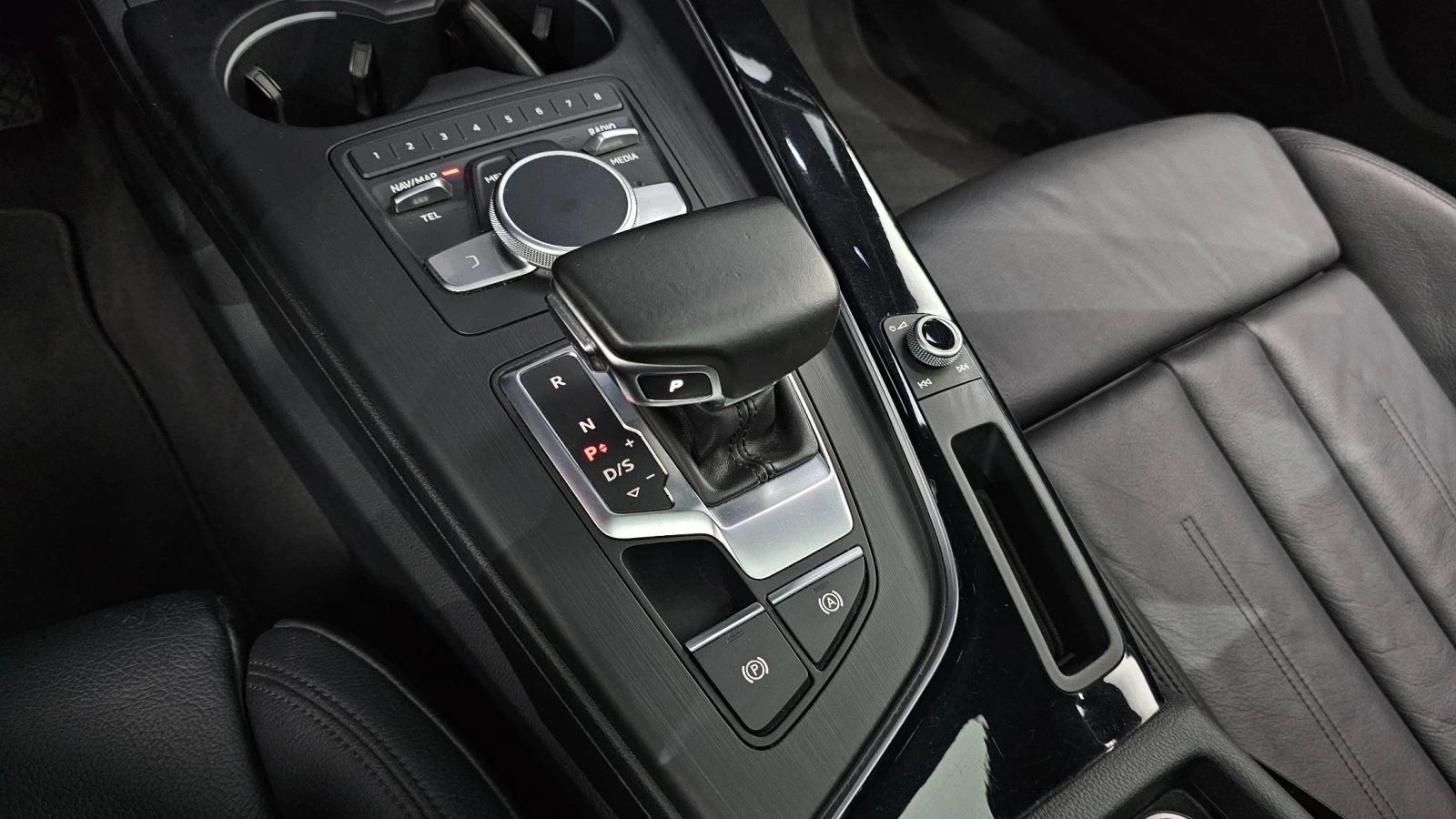 Audi A5 45 TFSI Quattro Premium | 2019 | S line | Head-Up , снимка 12 - Автомобили и джипове - 54619035