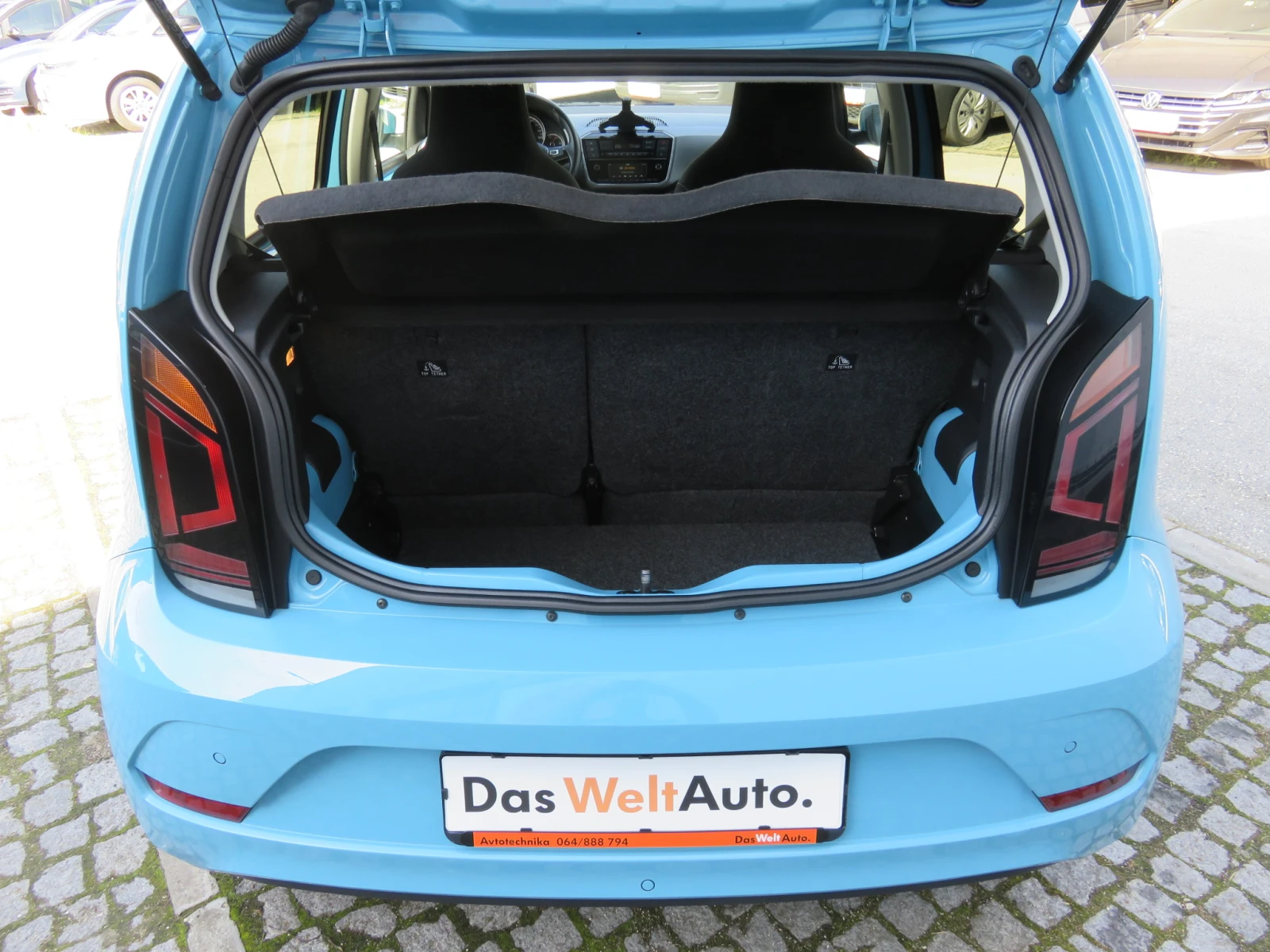VW Up e-up! FWD 32.3 kWh, снимка 7 - Автомобили и джипове - 54750988