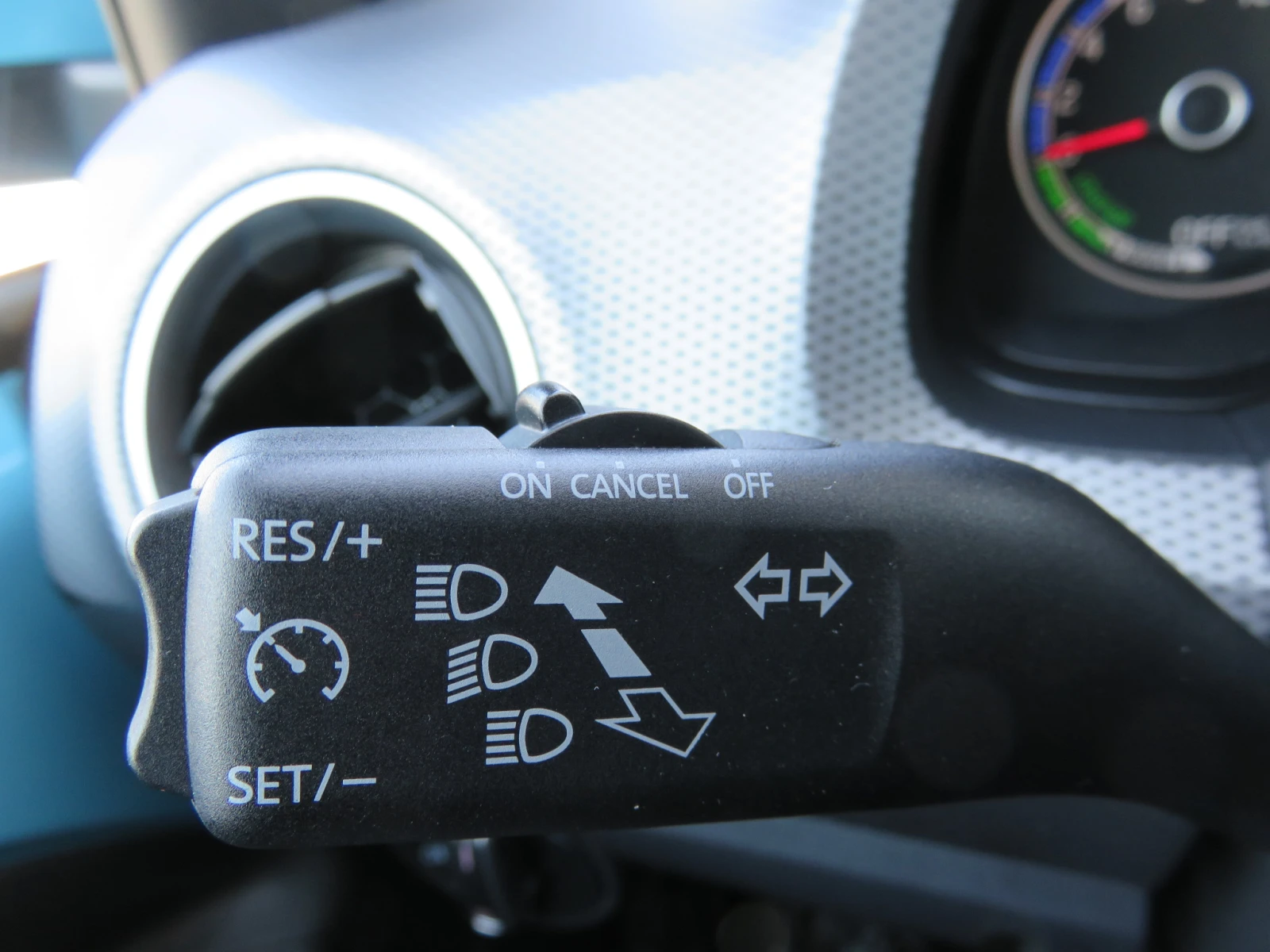 VW Up e-up! FWD 32.3 kWh, снимка 12 - Автомобили и джипове - 54750988