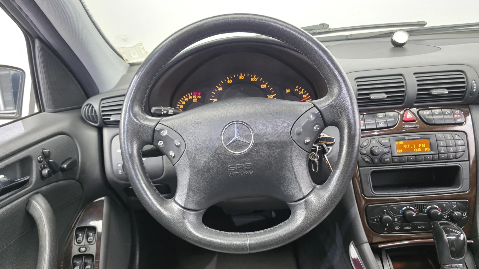 Mercedes-Benz C 240 ЛЮК* КРАЙНА ЦЕНА, снимка 14 - Автомобили и джипове - 55496185