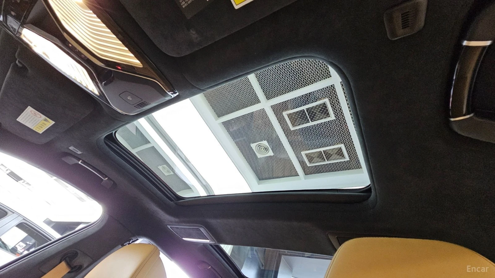 BMW 760 Li xDrive* V 12* 360* HUD* HARMAN* МАСАЖ* ОБДУХ, снимка 14 - Автомобили и джипове - 55646364