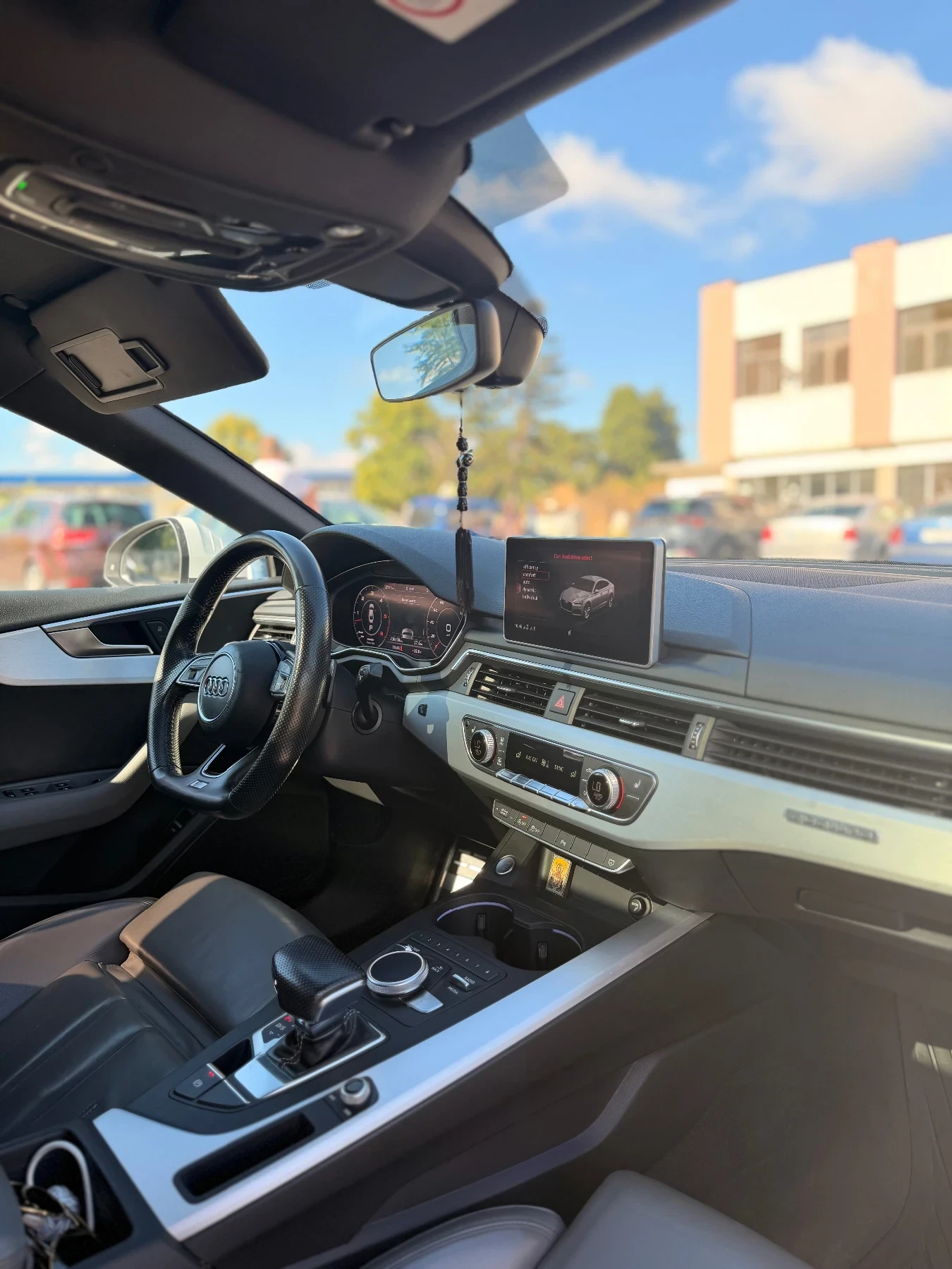 Audi A5 Sportback * S-line * Matrix * Full * АвтоКредит , снимка 13 - Автомобили и джипове - 55769488