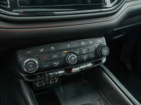Dodge Durango R/T ЦЕНА ДО БЪЛГАРИЯ АВТОКРЕДИТ | Auto.bg — изображение 15