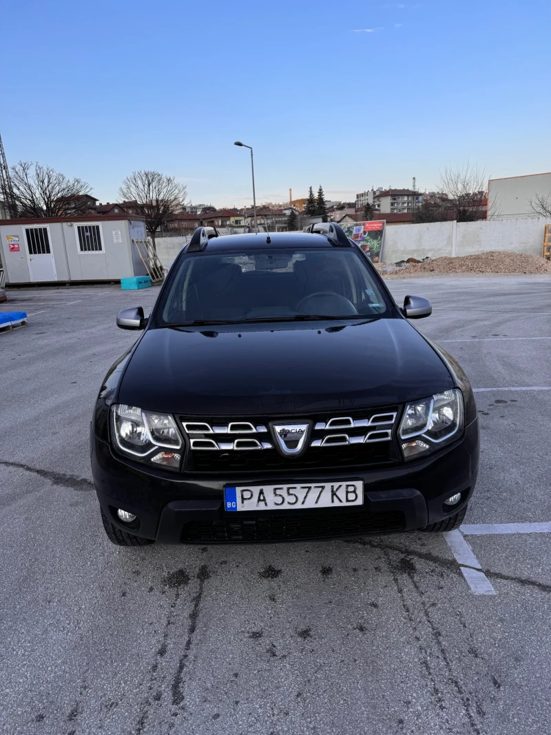 Dacia Duster 1.6i фабрична газ!, снимка 2 - Автомобили и джипове - 48542021