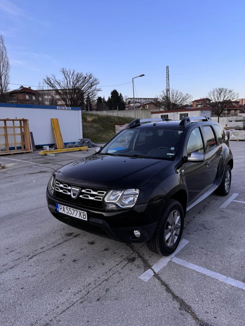 Dacia Duster 1.6i фабрична газ!, снимка 1 - Автомобили и джипове - 48542021