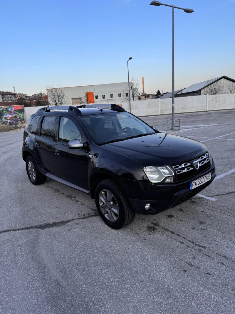 Dacia Duster 1.6i фабрична газ!, снимка 3 - Автомобили и джипове - 48542021