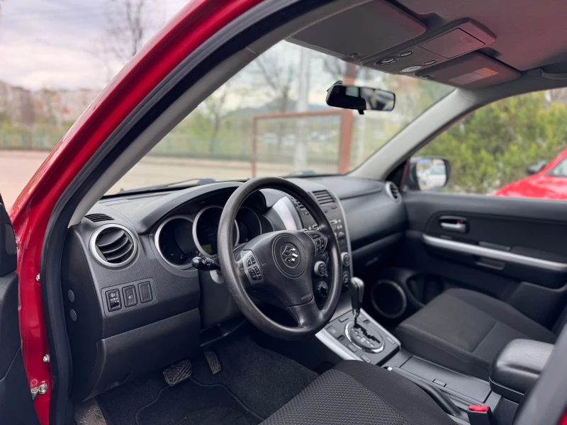 Suzuki Grand vitara 2.4i 4x4 Automatic, снимка 7 - Автомобили и джипове - 49751370