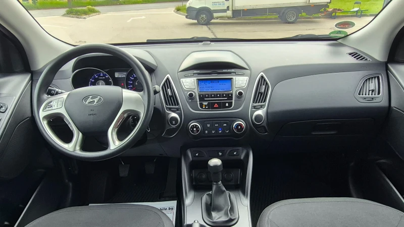 Hyundai IX35 2.0i 130000км Германия Отличен, снимка 12 - Автомобили и джипове - 50258470