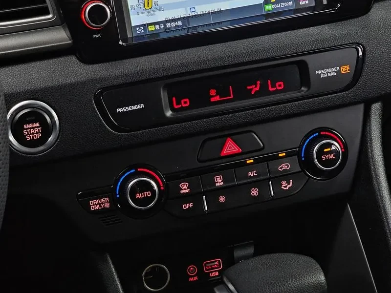 Kia Niro  Luxury, снимка 13 - Автомобили и джипове - 56321932