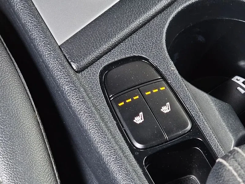 Kia Niro  Luxury, снимка 12 - Автомобили и джипове - 56321932
