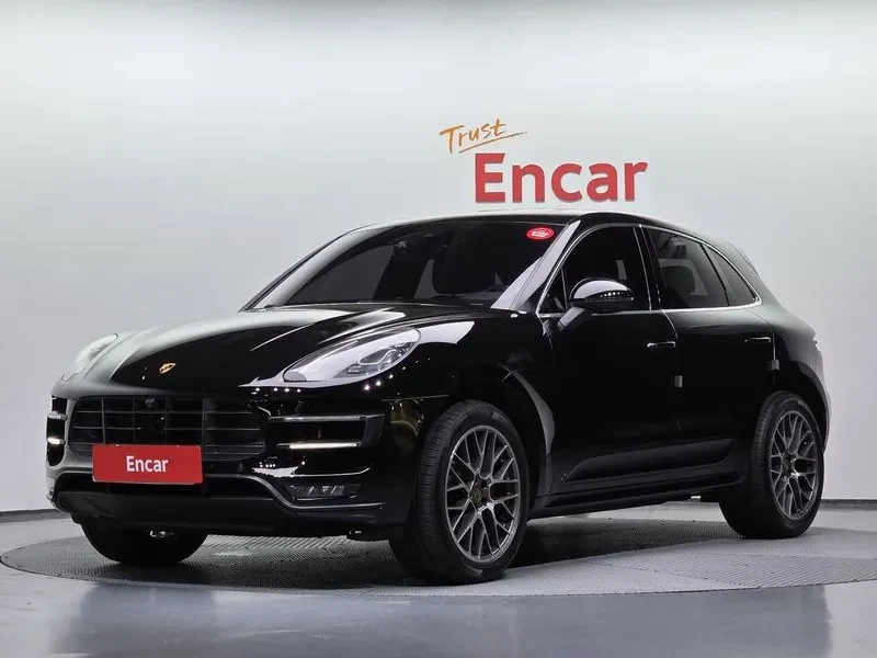 Porsche Macan 3.6 Turbo/ BOSE/ PANO/ ПОГРЕВ/ НАДУВАНЕ