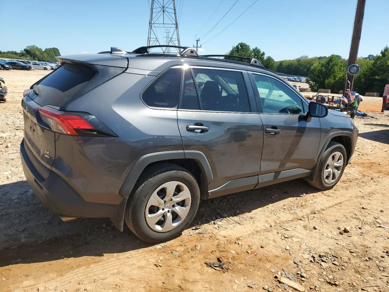 Toyota Rav4 LE/4X4 - изображение 4