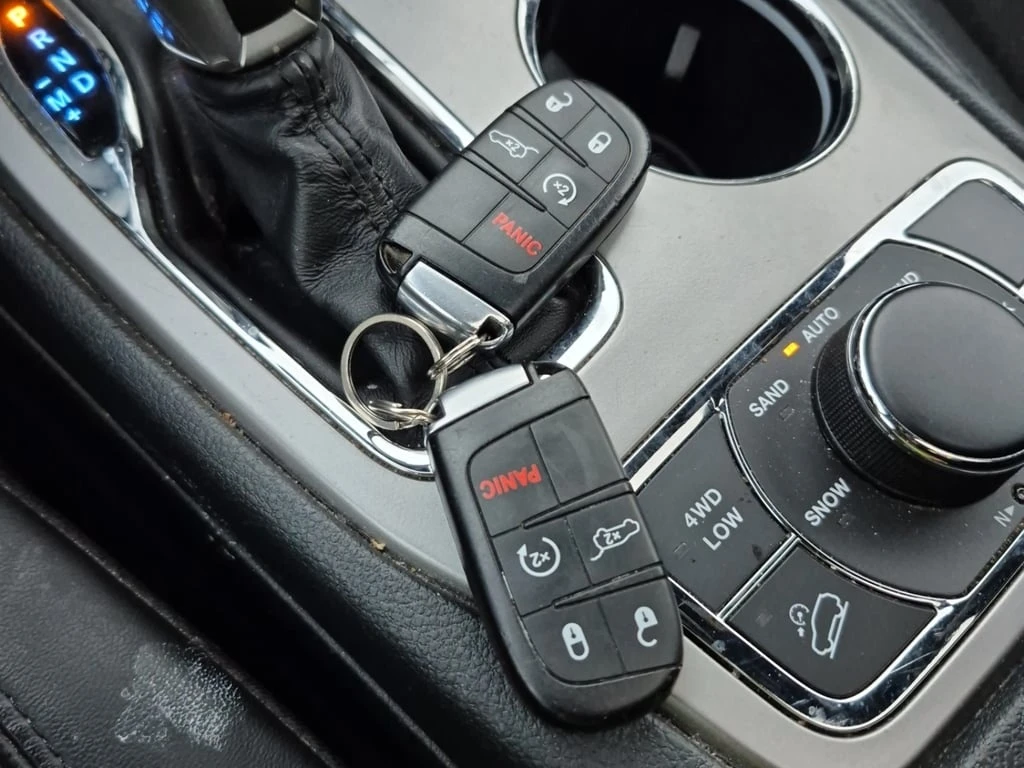 Jeep Grand cherokee * ALTITUDE * ЦЕНА ДО БЪЛГАРИЯ !*  - изображение 8