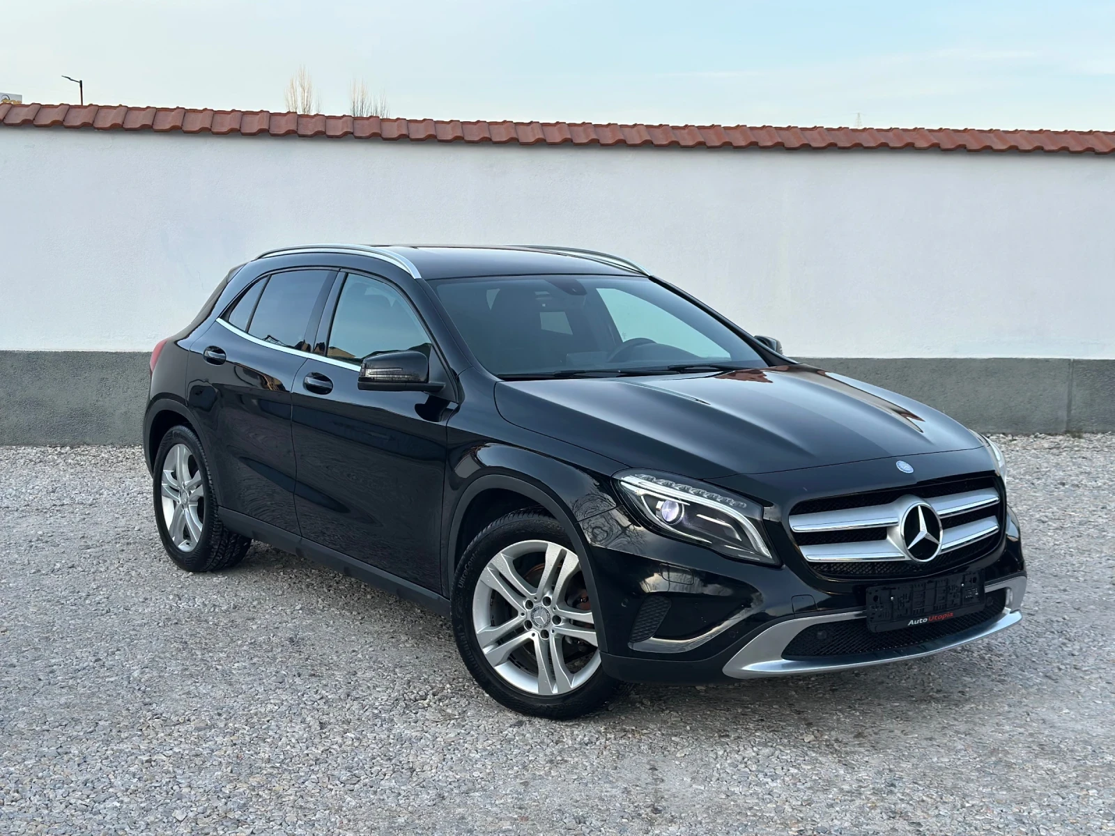 Mercedes-Benz GLA 200, снимка 2 - Автомобили и джипове - 53821511