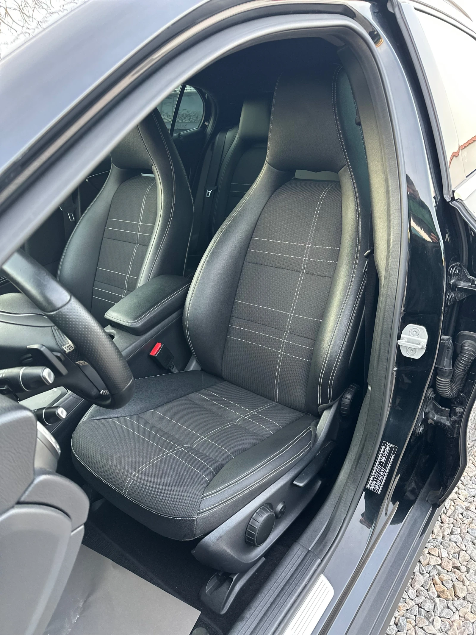 Mercedes-Benz GLA 200, снимка 10 - Автомобили и джипове - 53821511