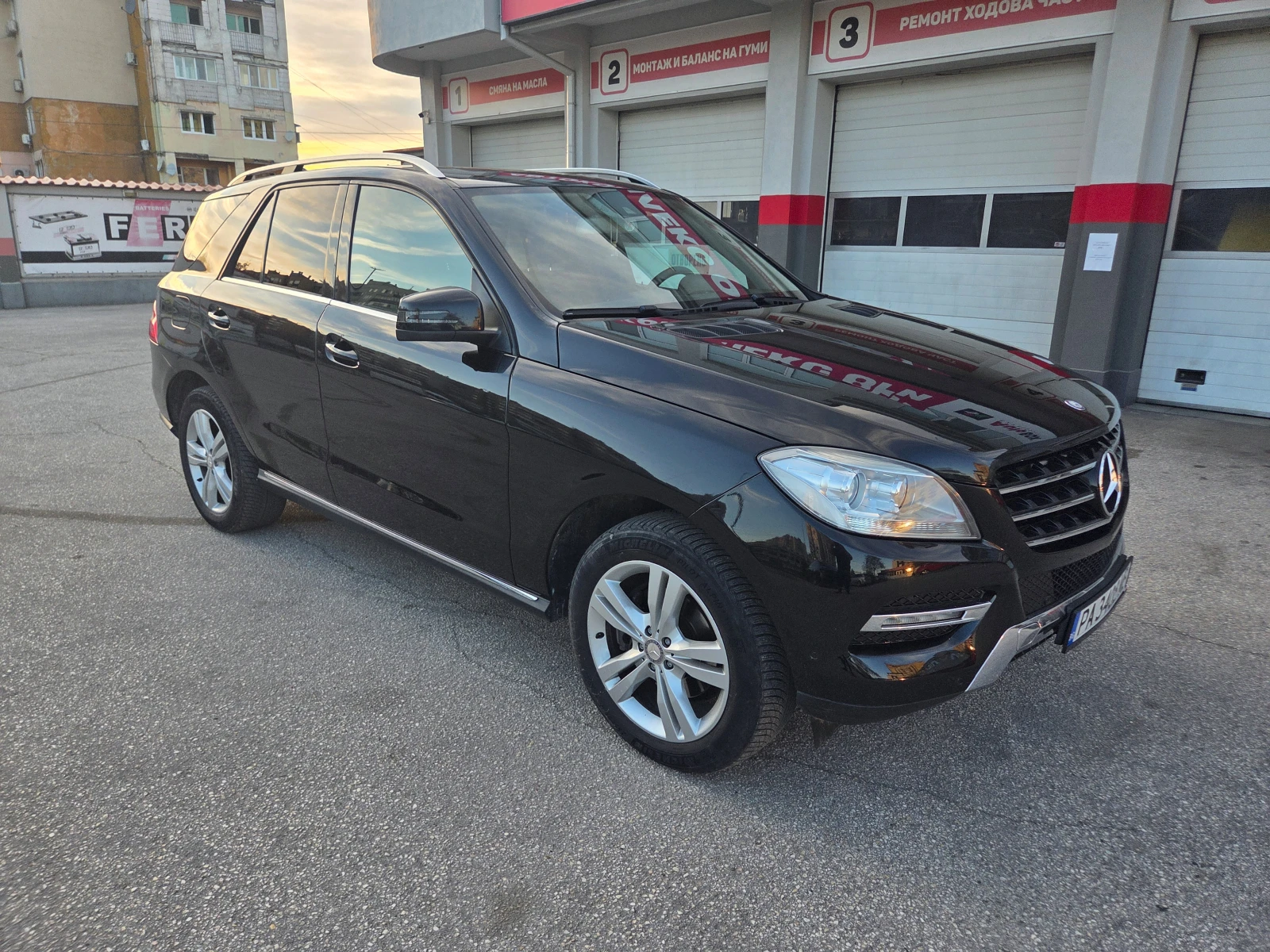Mercedes-Benz ML 350 CDI/4Matic/BlueTEC/NAVI/Камера, снимка 7 - Автомобили и джипове - 54114410