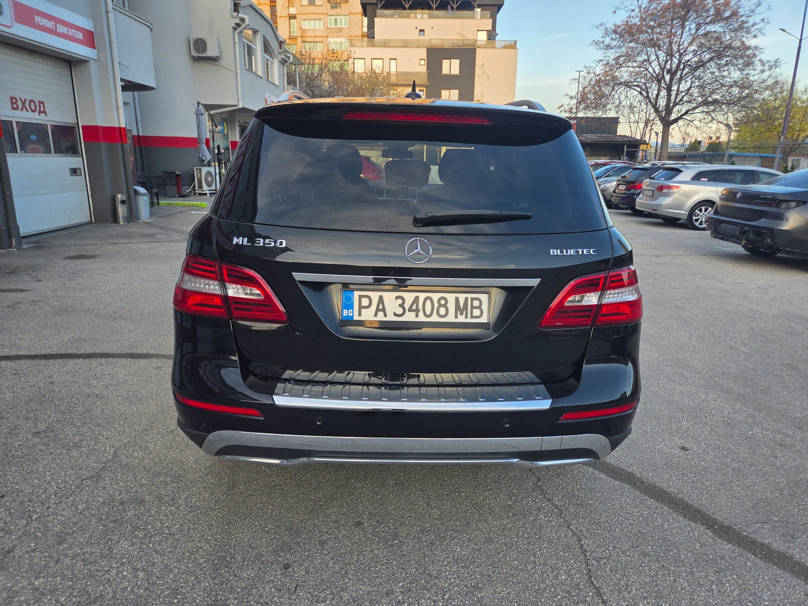 Mercedes-Benz ML 350 CDI/4Matic/BlueTEC/NAVI/Камера, снимка 4 - Автомобили и джипове - 54114410