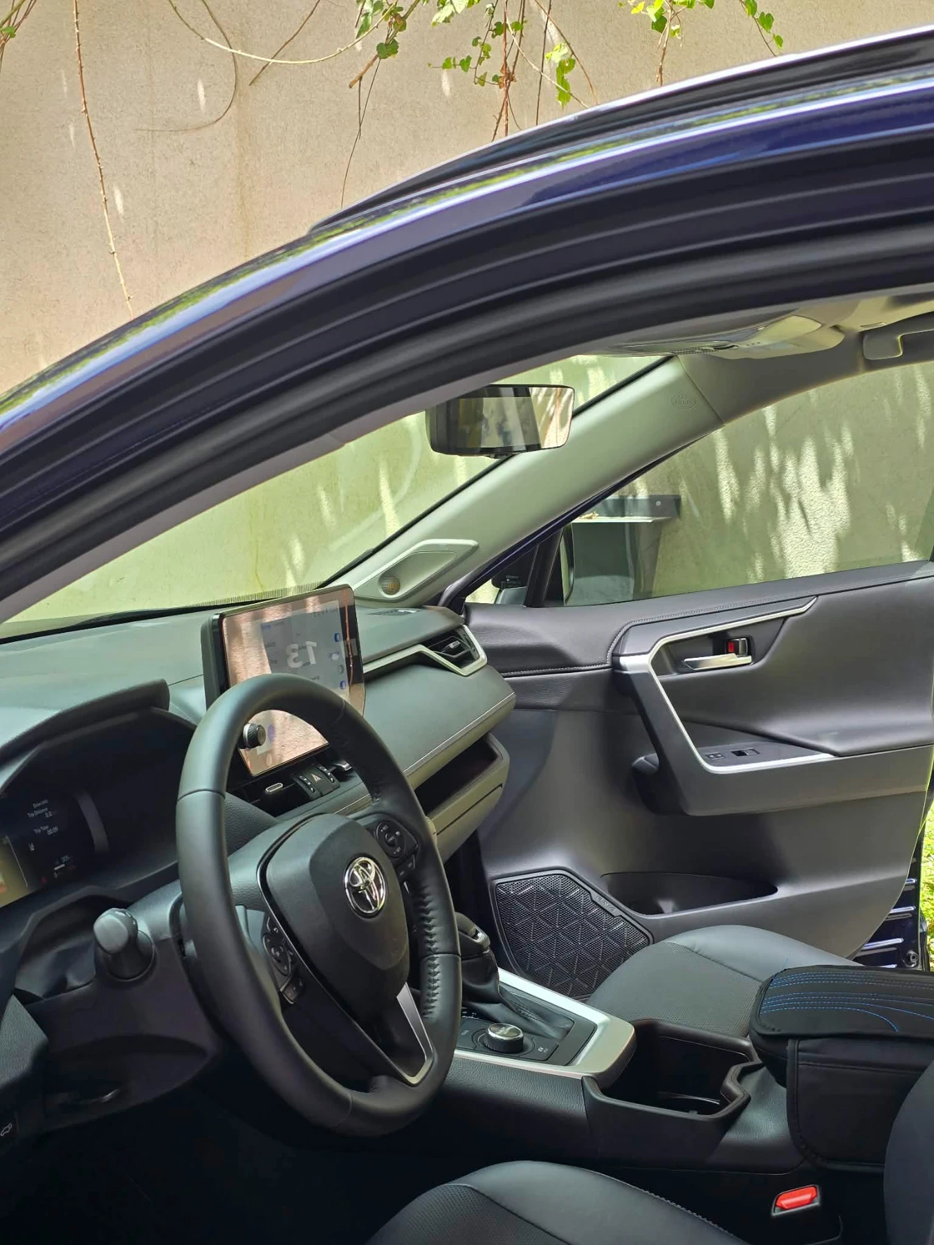 Toyota Rav4 Limited hybrid 2.5, снимка 4 - Автомобили и джипове - 54964041