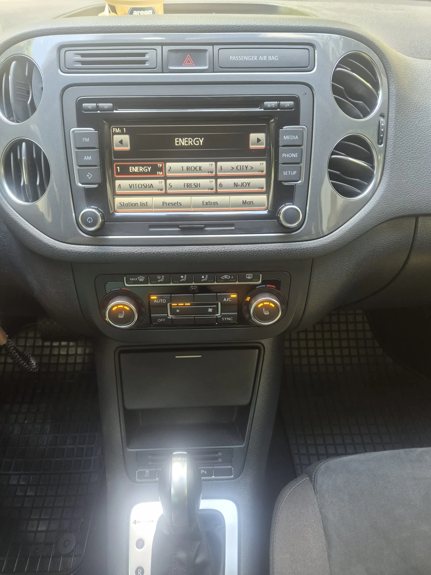 VW Tiguan 2. 0 TSI 211 к. с. , 4Motion, DSG. , снимка 11 - Автомобили и джипове - 55036184
