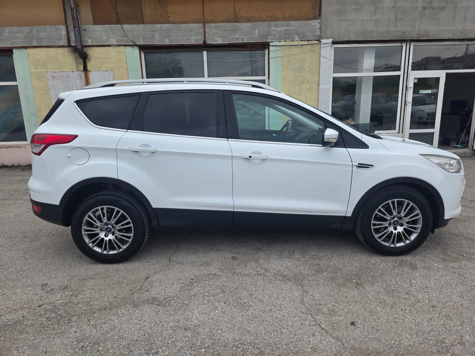 Ford Kuga 2.0TDCI NAVI ITALY , снимка 4 - Автомобили и джипове - 55240044
