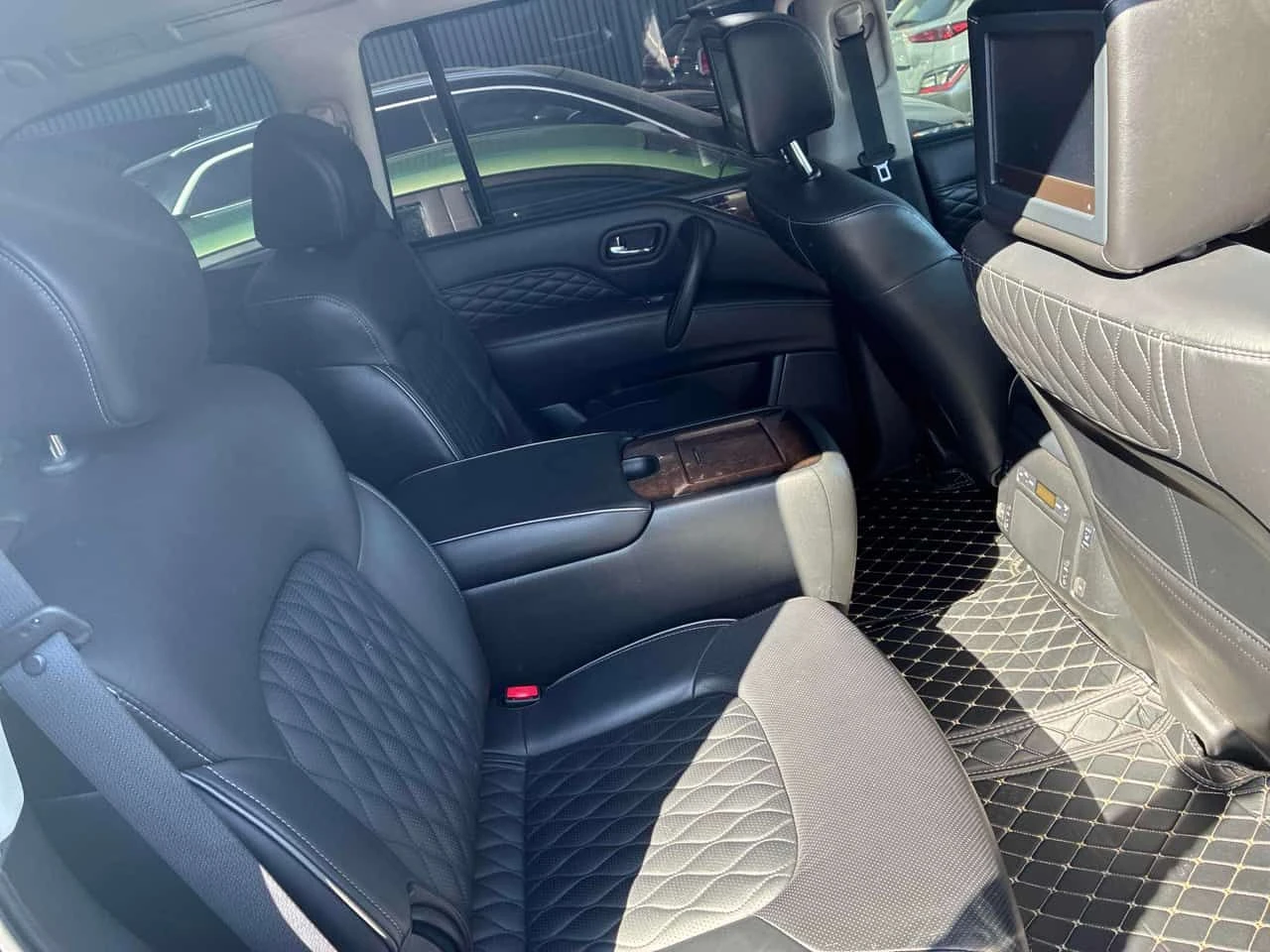 Infiniti QX80 7 Passenger  / ������� � ������  | Mobile.bg � ����������� 17