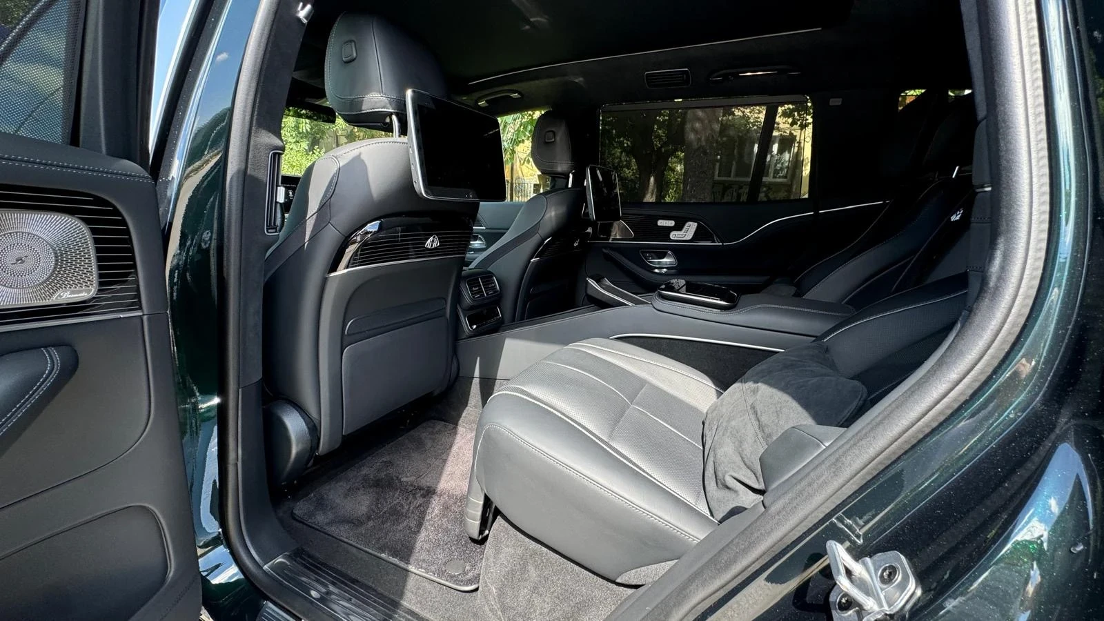 Mercedes-Benz GLS 600 Maybach , снимка 11 - Автомобили и джипове - 55704999