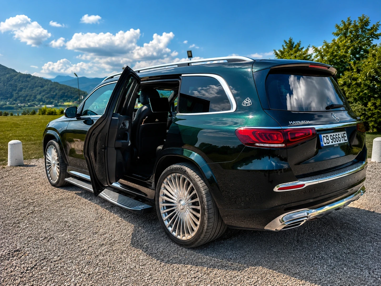 Mercedes-Benz GLS 600 Maybach , снимка 2 - Автомобили и джипове - 55704999