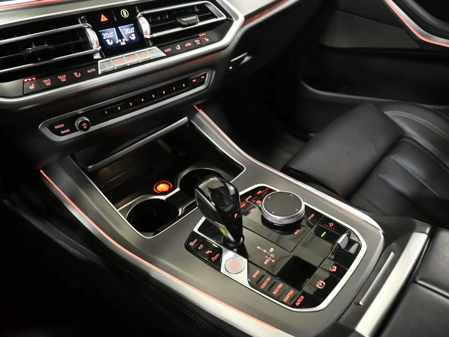 BMW X5 40i M SPORT* 360* ХЕДЪП* DISTRONIC* LANE, снимка 14 - Автомобили и джипове - 55879041